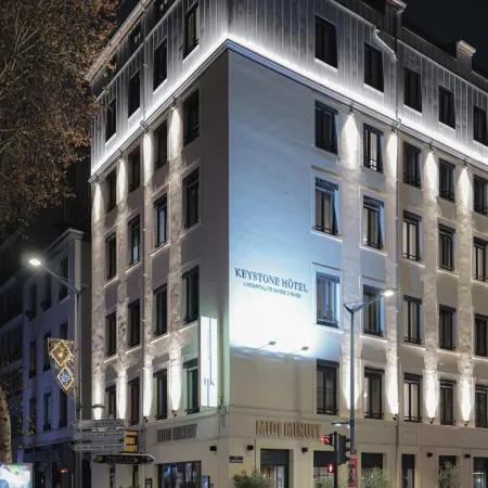 Keystone Hôtel & Spa