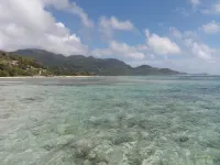 Castaway Lodge Hotels in Au Cap