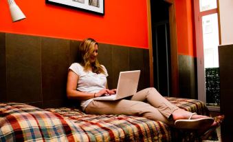 Be Ramblas Guest House