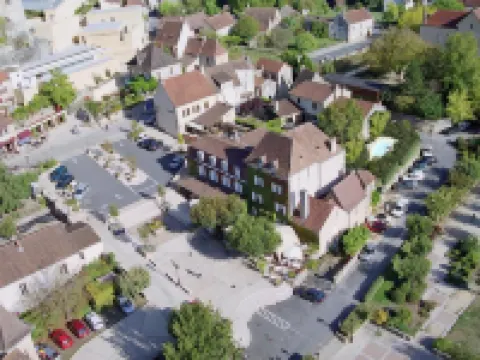 Hostellerie du Passeur - Hôtel & Restaurant - Climatisation et Piscine chauffée Hotels in Les Eyzies-De-Tayac-Sireuil