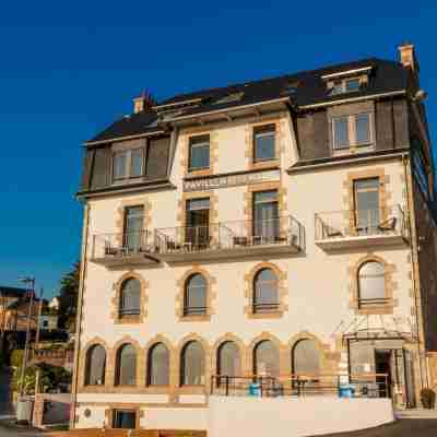 Pavillon de la plage Hotel Exterior
