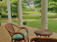 Auberge du Vignoble Bromont Hotels in Bromont