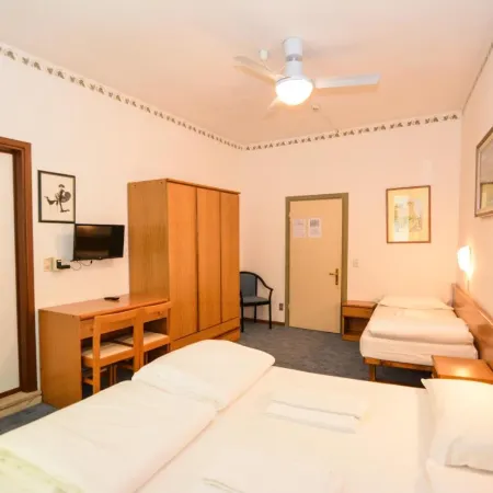 Hotel Modena Old Town