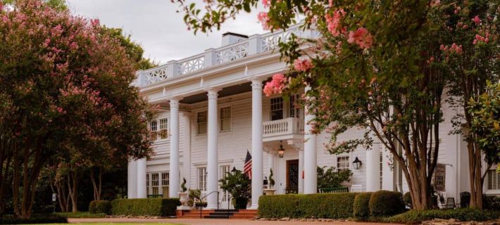 Fairview Inn Hotels in Hinds County