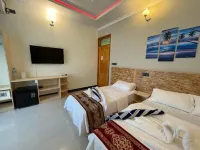 Ocean Waves Inn Hotels in Gaafaru
