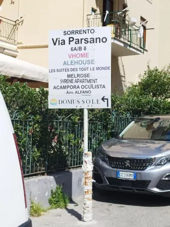 Domus Sole Отели рядом со станцией Сорренто