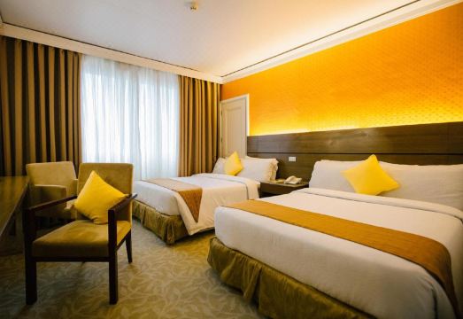 더 로열 만다야 호텔 우아한 로비나 수영장