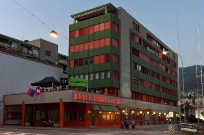 Hotel Garni Centro Hotel in zona TOD'S&Hogan&Fay (Fox Town Factory Stores)