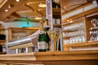 Hotel am See Hotels in Neutraubling