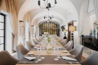 Mamaison le Regina Boutique Hotel