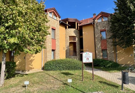 룩서스 골프 아파트먼트