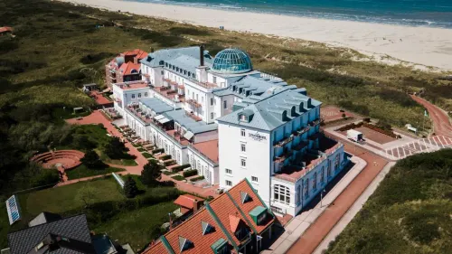 Strandhotel Kurhaus Juist Hotel di Juist