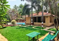 Button Eyes Resort - Pet Friendly - Pools