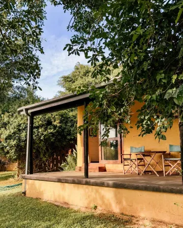 Fugitives Drift Guest House Отели в г. Померой