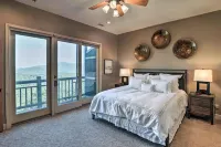 Surrounded by Nat'l Forest: Condo w/ Majestic View - parking