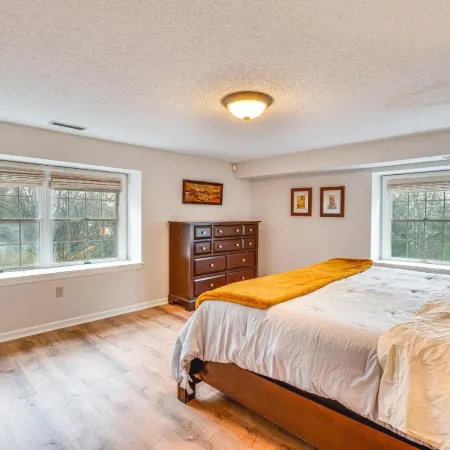 Montclair Vacation Rental ~ 7 Mi to Newark!