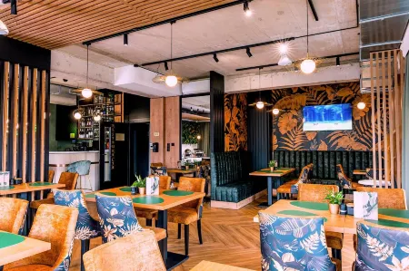 Aparthotel Green Concrete - Free Beach Bus Отели рядом с достопримечательностью «Swinoujscie Beach»