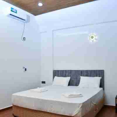 Sky Sea-Arugambay Rooms