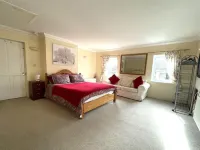 Bryncoch Hotels in Llanelli