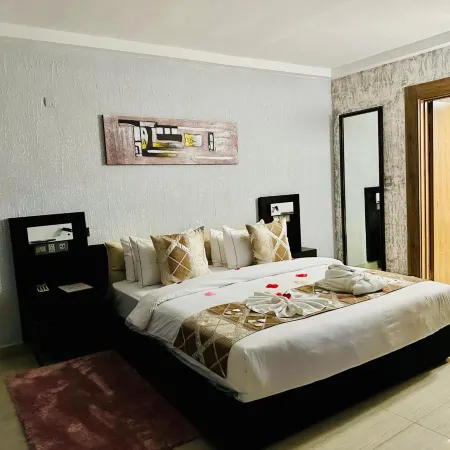 FOPROLUX PALACE hôtel