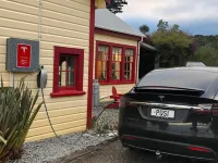 The Factory Luxury Accommodation - parking