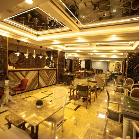 Lion Park Suites & Residence Hotel