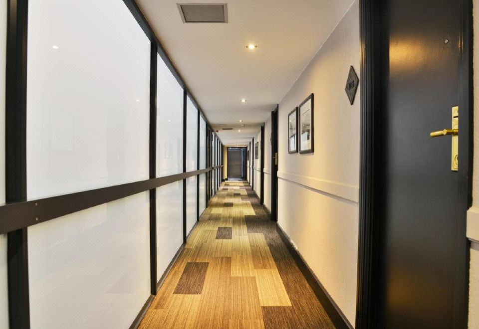 Capetonian Over view