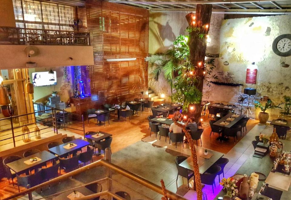 알라만다 호텔 로비와 편의시설