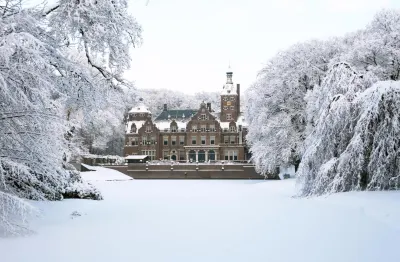 Landgoed Duin & Kruidberg Hotels near Het Roode Hert