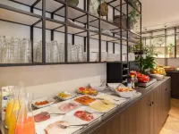 The Delphi - Amsterdam Townhouse Hotels near Moco Museum