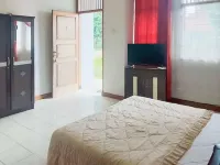 Rumah Pahoman Syariah Mitra RedDoorz Các khách sạn ở Pahoman