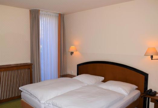 1. 시티 호텔 드레..