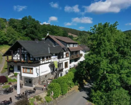 Landidyll Landhotel Liesetal ハレンベルクのホテル