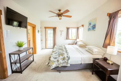 Hilo Vacation Rental Hotels near Coconut Island