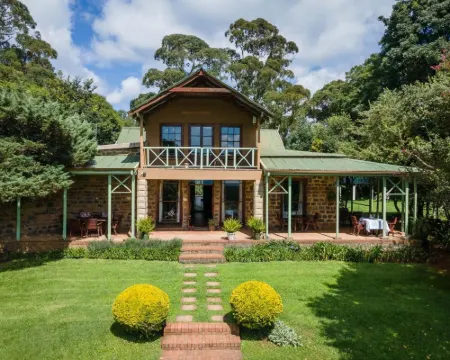 Halliwell Country Inn โรงแรมในHowick