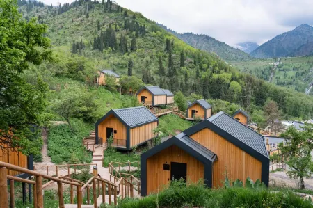 Qazaq Auyl Eco Hotel Отели в г. Бескайнар