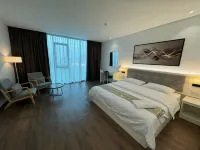 52 The Grace Hotel