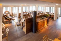 Hotel Nepomuk - breakfast