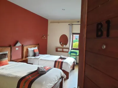 Thebedkolok Resort Отели в г. 