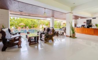Chaweng Lakeview Condotel