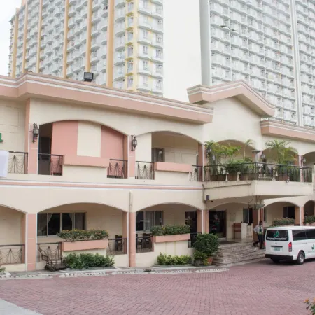 Tagaytay Country Hotel
