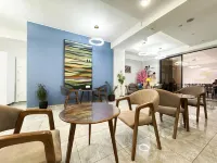 Compass Hostel - 2-Star