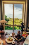 Redlands Hotel - Breakfast