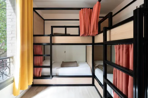 Paris Hostel - Nhà nghỉ