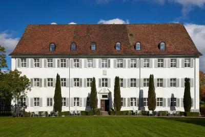 Klosterhotel Kreuz Hotels near église de soyhières