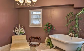 Pet-Friendly Apt 2 Blocks to Riverside Park!