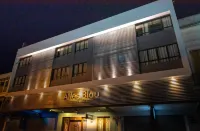 Hotel Alles Blau Hotels near PPP