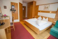 Hotel Auderer Imst Hotels in Gemeinde Jerzens