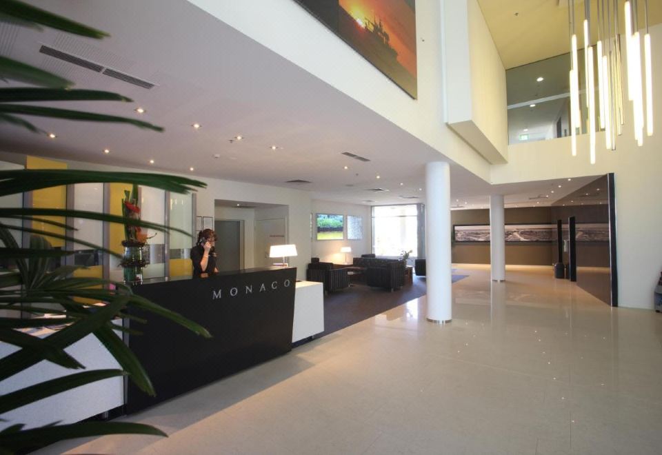 Monaco Apartments Resort Over view