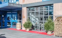 Fly Bike Hotel